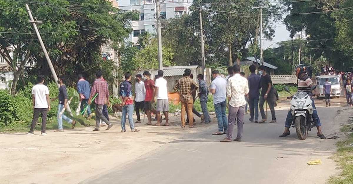 মারধরের ঘটনায় চবিতে ছাত্রলীগ ও স্থানীয়দের মধ্যে উত্তেজনা