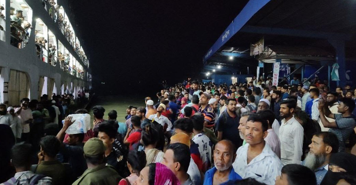 ধারণক্ষমতা ২০ হাজার, ২ লাখ যাত্রী নিয়ে ঢাকার পথে বরিশালের ১৯ লঞ্চ
