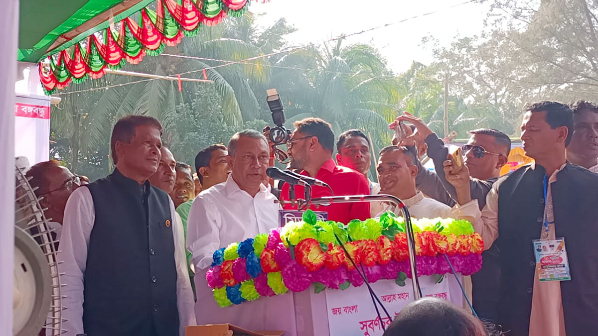 অন্ধকারে ছিলাম, ঢাকা থেকে আলো নিয়ে এসেছি : এমপি একরাম