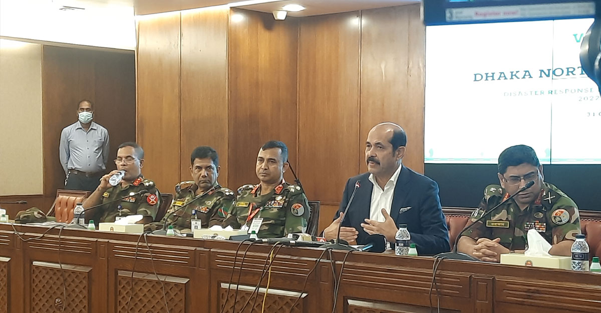 অতিথিদের কাছে ডিএনসিসির সেবা কার্যক্রম তুলে ধরলেন মেয়র আতিক