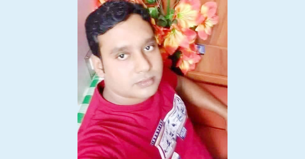 কুষ্টিয়ায় নিহত সাংবাদিককে গ্রেপ্তার করতে বাড়িতে হাজির পুলিশ