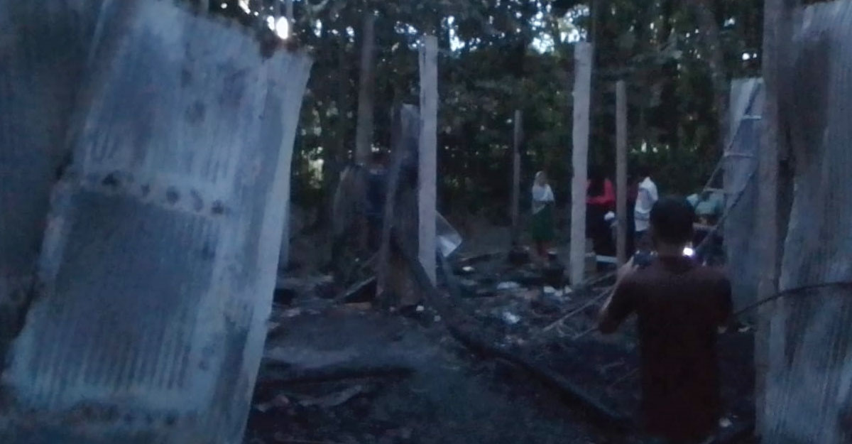 ঘুমের মধ্যে পুড়ে অঙ্গার কিশোরী, ঢামেকে ভর্তি মা-ভাই