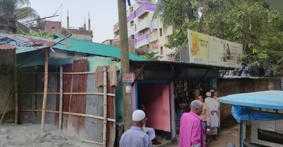 গৃহহীনদের ঘর পেয়েছেন কোটিপতি ব্যবসায়ী ও তার দুই বোন