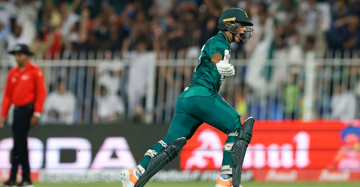 টানা দুই ছক্কায় পাকিস্তানকে ফাইনালে নিলেন নাসিম