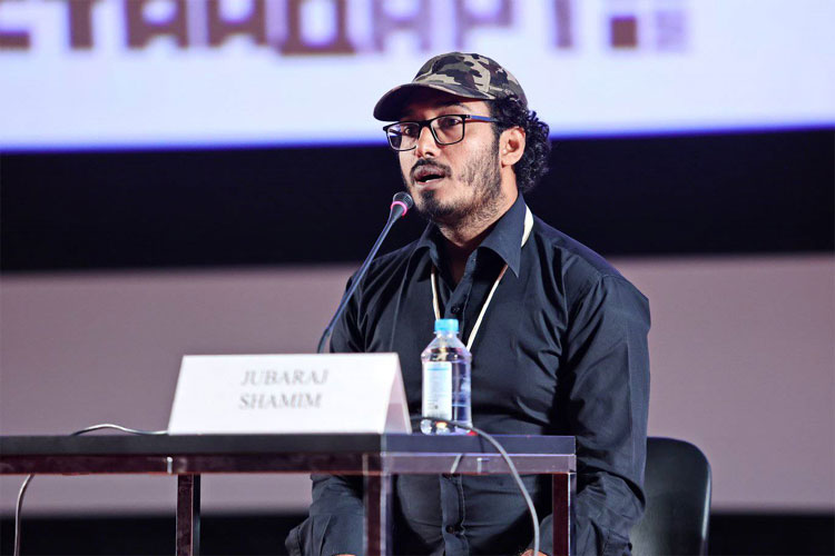 উৎসবে বক্তব্য রাখছেন নির্মাতা যুবরাজ শামীম