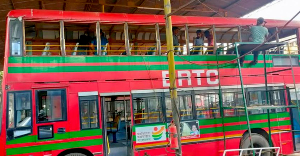 সাবিনাদের জন্য প্রস্তুত হচ্ছে ছাদখোলা বাস