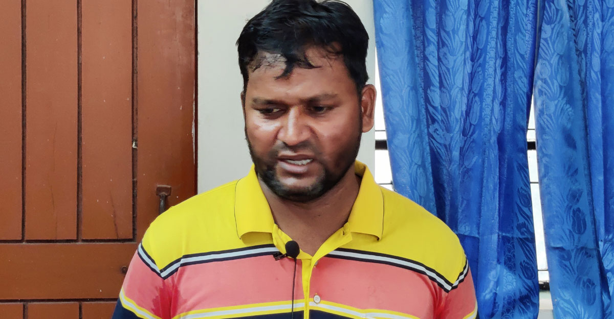 মৃত চিকিৎসকের পরিচয় ব্যবহার করে রোগী দেখতেন তিনি