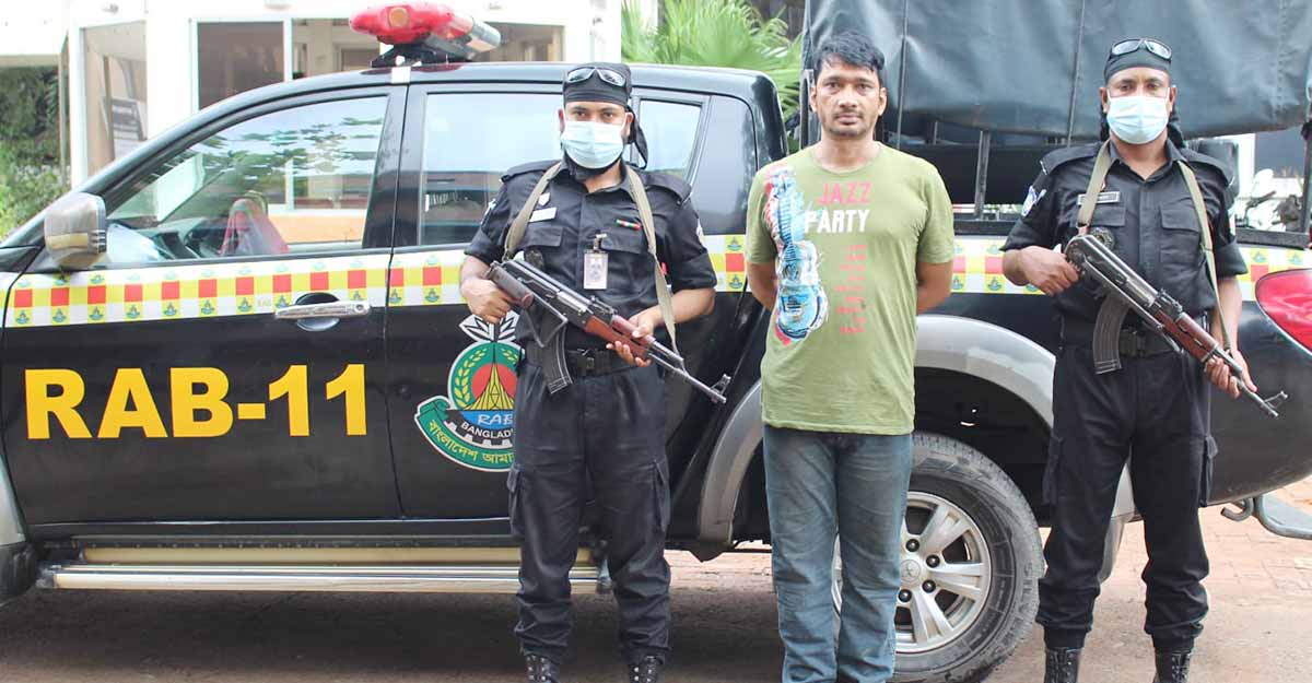 নারায়ণগঞ্জের শীর্ষ সন্ত্রাসী জাকির খান গ্রেপ্তার