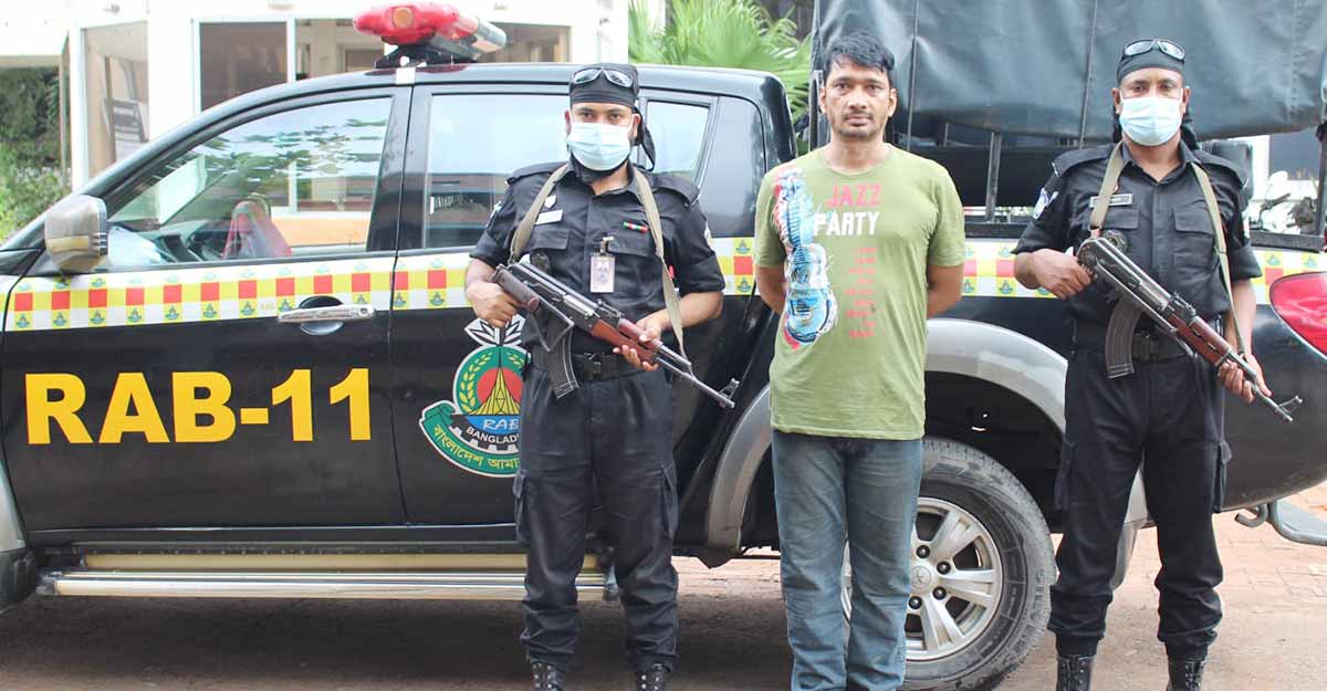 নারায়ণগঞ্জের শীর্ষ সন্ত্রাসী জাকির খান গ্রেপ্তার