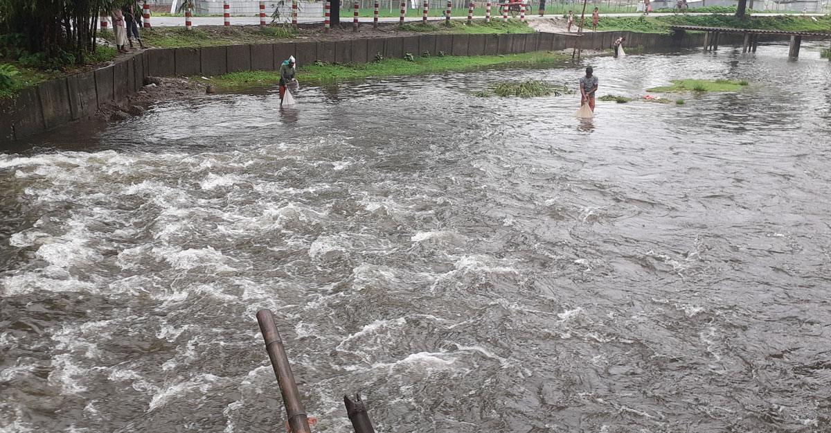 তেঁতুলিয়ায় রেকর্ড ১৫০ মিলিমিটার বৃষ্টি