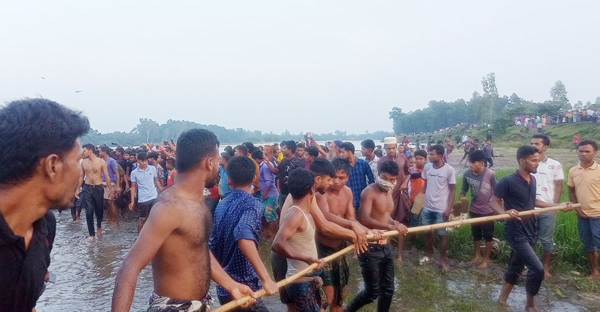 নিজ হাতে ১১ লাশ উদ্ধার করেছেন সারোয়ার