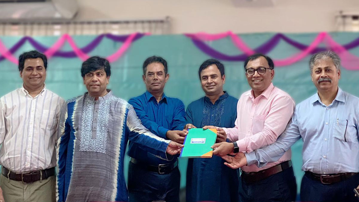 ঢাবি নীল দলের আহ্বায়ক অধ্যাপক সীতেশ চন্দ্র বাছার
