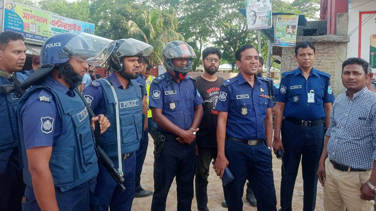 মাদারীপুরে বিএনপি-ছাত্রলীগ সংঘর্ষ, আহত ২০