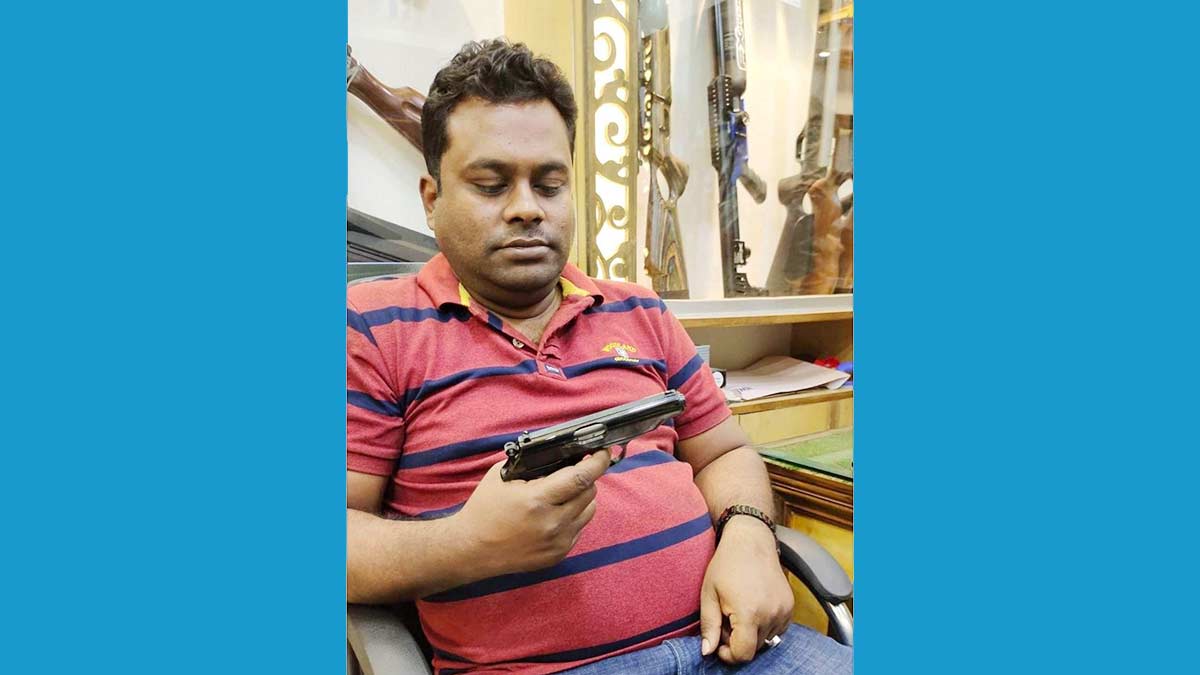 তিনি মৎস্যজীবী লীগের যুগ্মআহ্বায়ক!