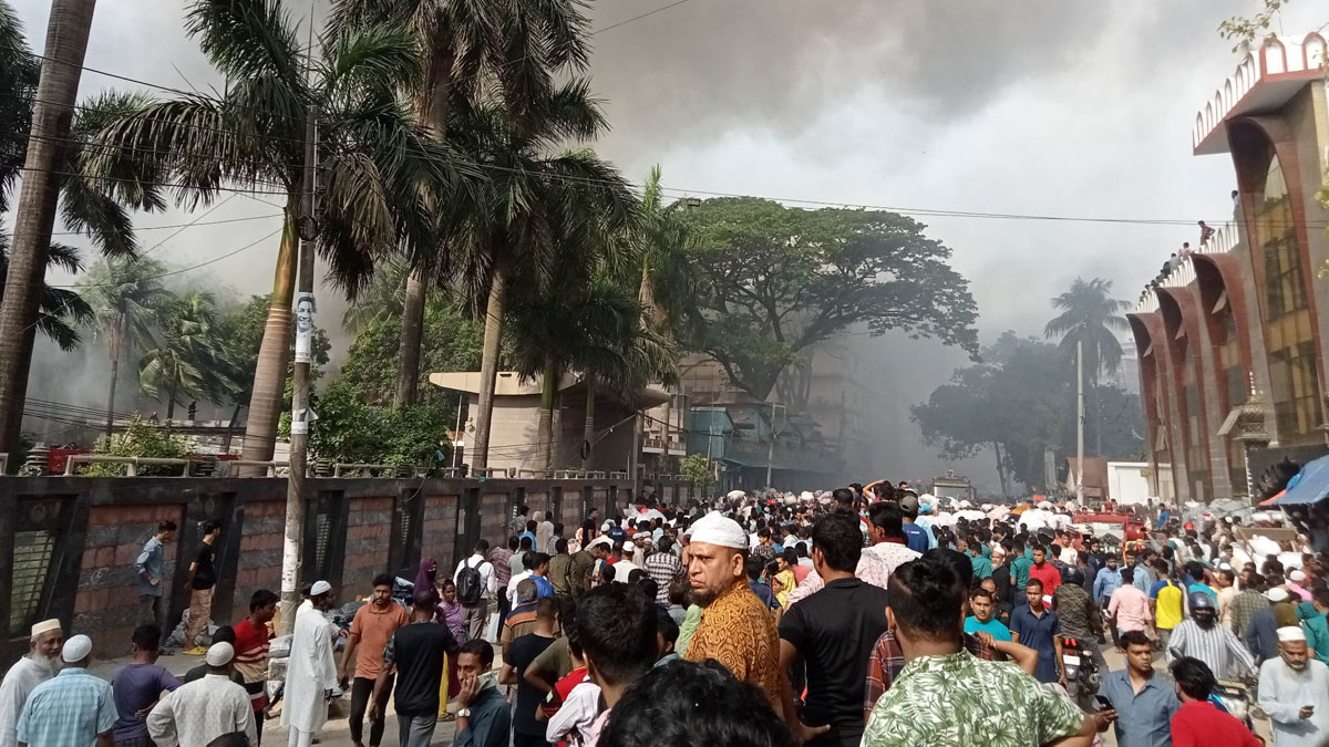 ফায়ার সার্ভিসের সদর দপ্তরে হামলা-ভাঙচুর, আহত ৪