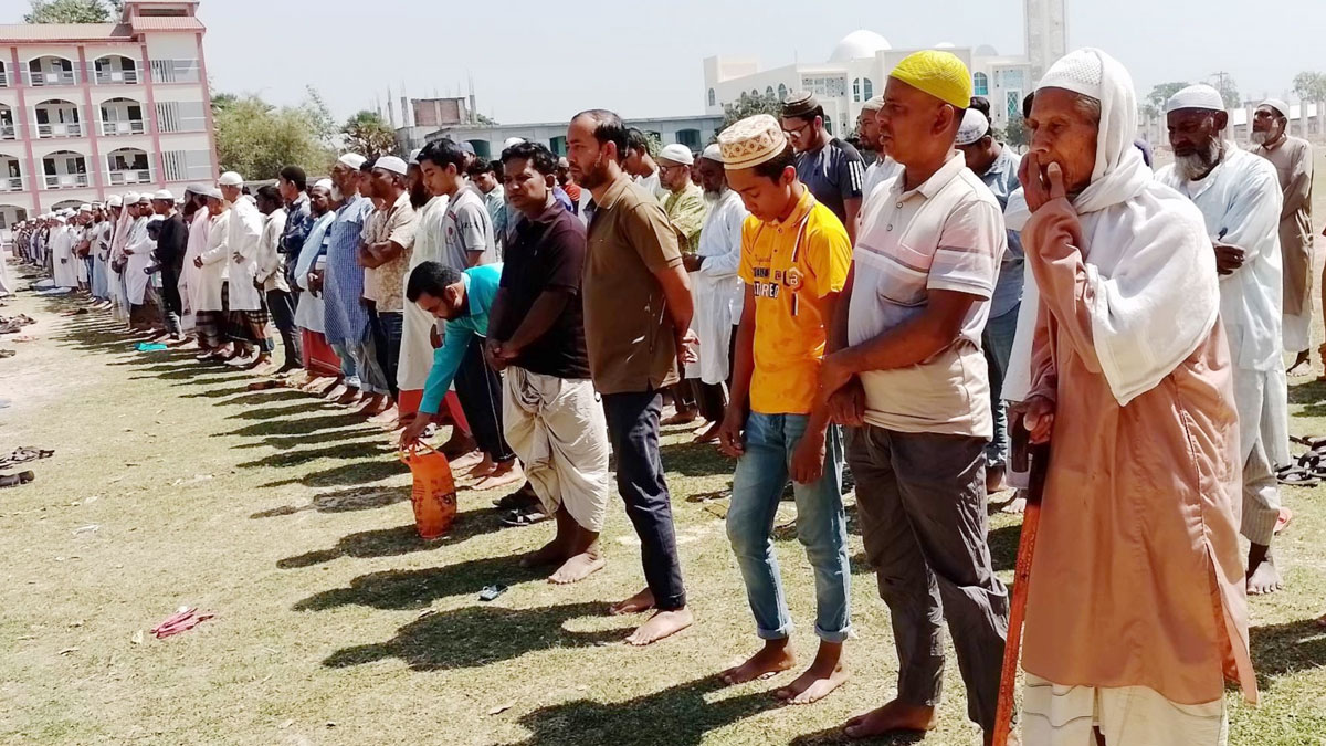 বৃষ্টির জন্য বিশেষ নামাজ আদায়