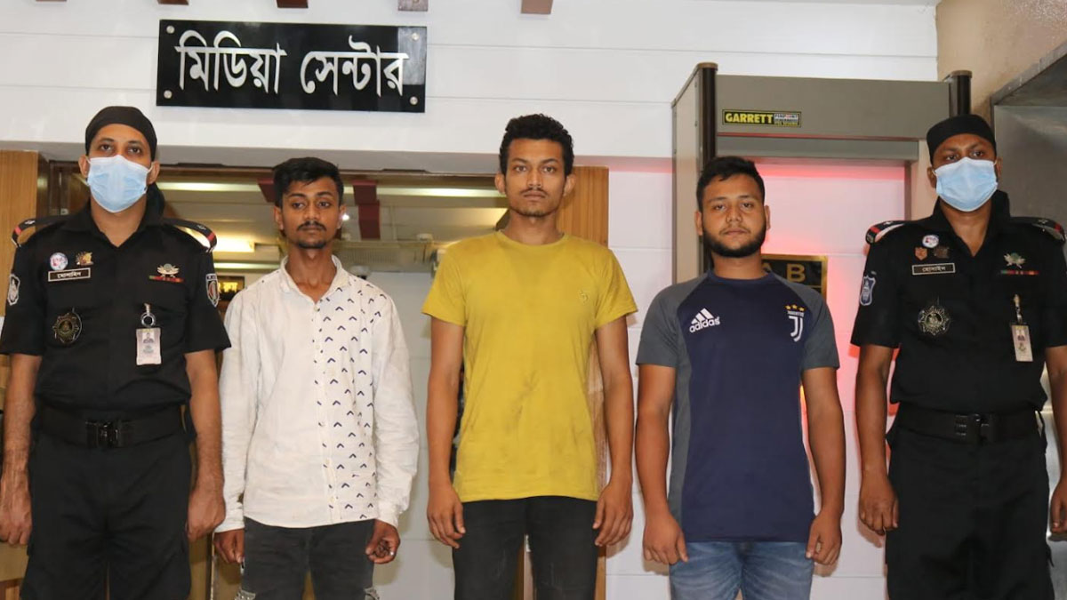 টাকা লুটে নিতে পরিকল্পিতভাবে সাবেক শিক্ষক গোলাম কিবরিয়াকে হত্যা