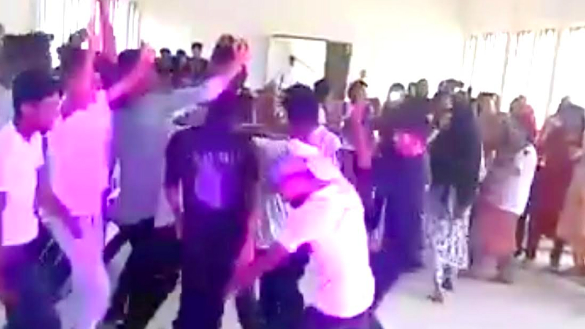 শোকের মাসে কলেজে হিন্দি গানে শিক্ষার্থীদের নাচ, ভিডিও ভাইরাল