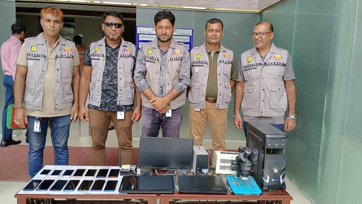 ‘ল্যাবে’ বসে মোবাইলের আইএমইআই নম্বর পরিবর্তন