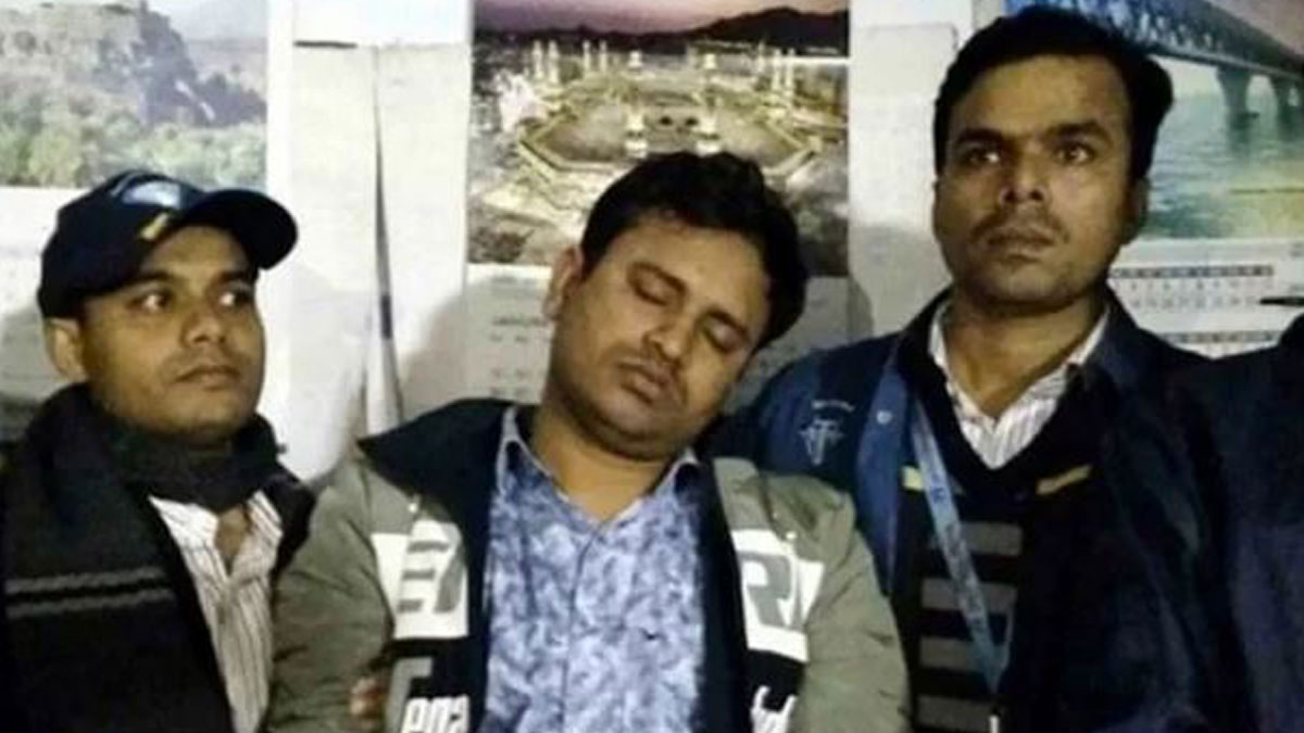ঘুষসহ গ্রেপ্তার সেই সাব-রেজিস্ট্রারের বিরুদ্ধে চার্জশিট