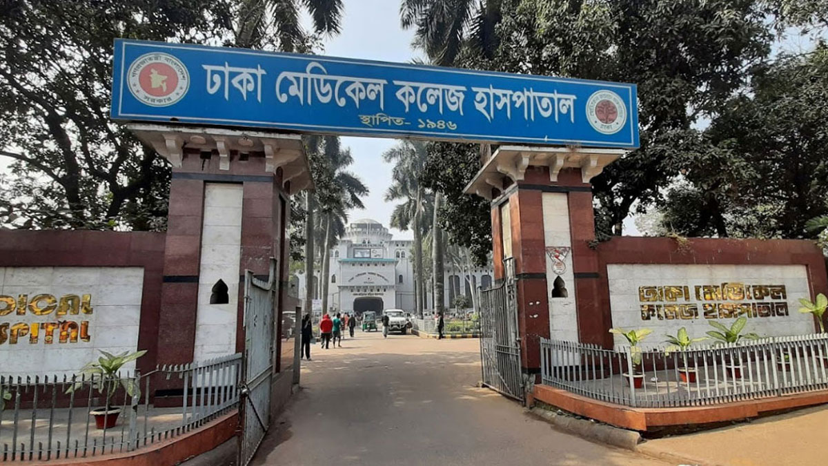 যাত্রাবাড়ীতে গাড়ির ধাক্কায় অজ্ঞাত যুবক নিহত