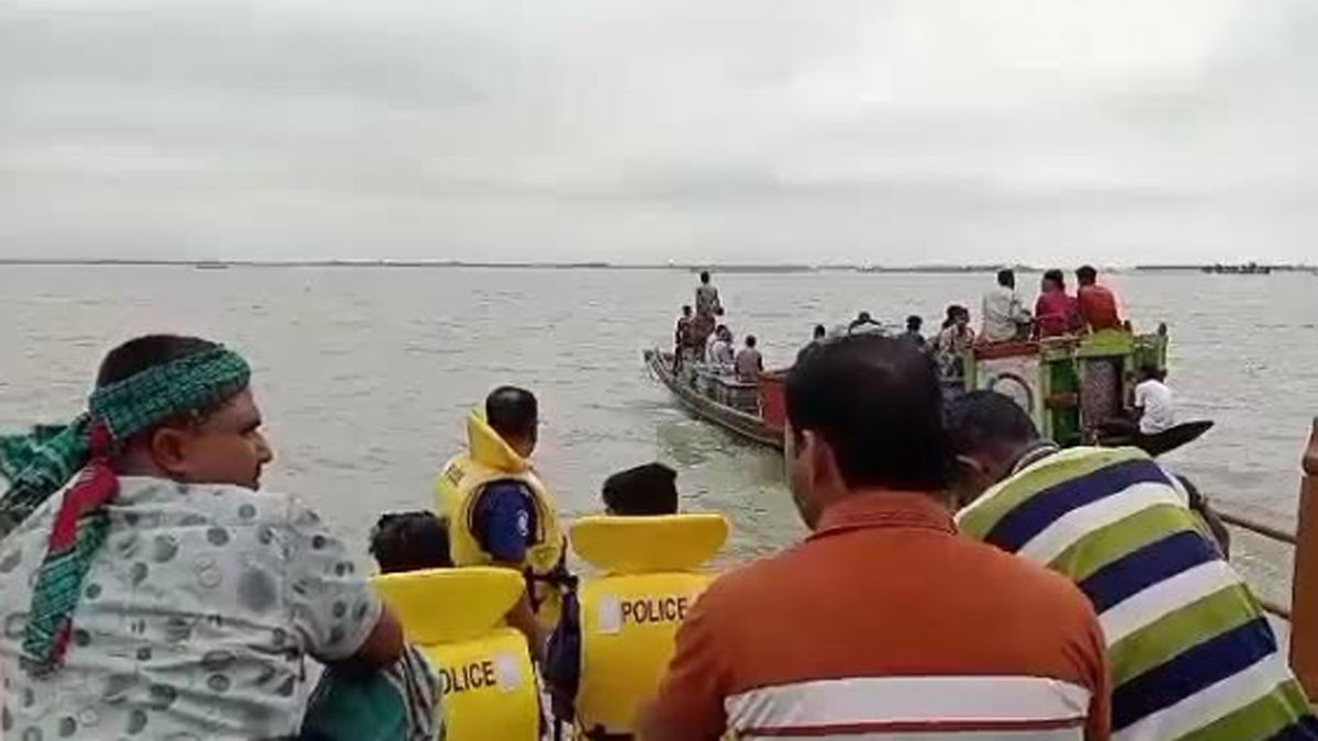 হাওরে নৌকাডুবে ২ জন নিখোঁজ, ২ দিন পর উদ্ধার অভিযানে ফায়ার সার্ভিস