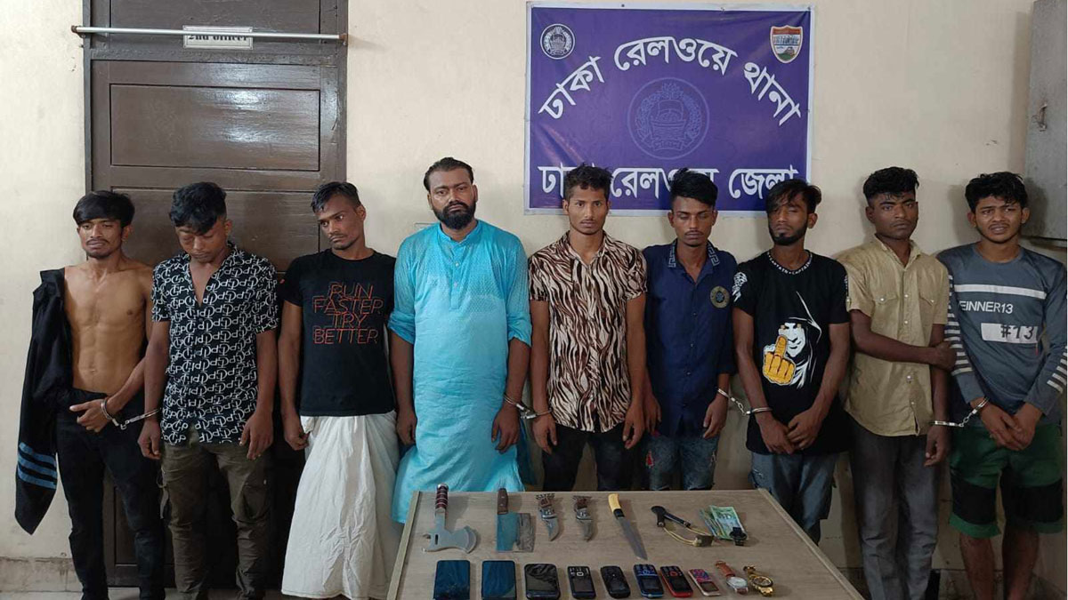 টঙ্গীতে ট্রেনে হামলা-ছিনতাইয়ের ঘটনায় আটক ৯