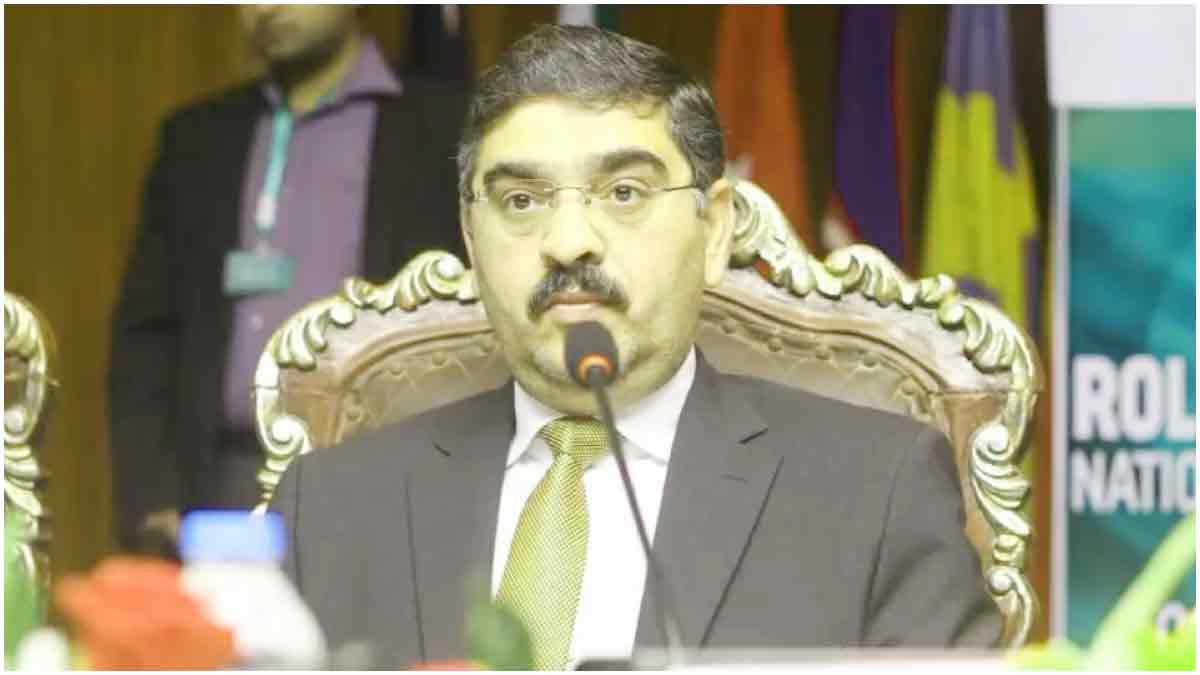 পাকিস্তানের তত্ত্বাবধায়ক সরকারের প্রধানমন্ত্রী কে এই কাকার?