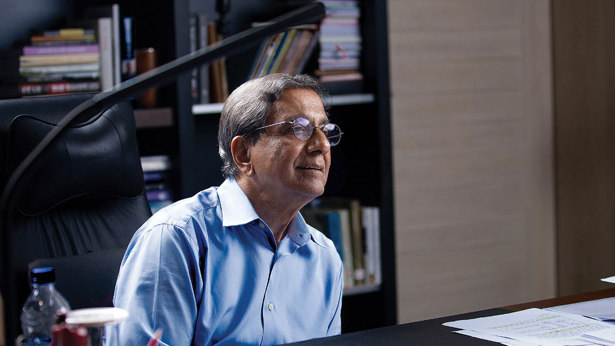 ডিজিটাল নিরাপত্তা আইনের মামলায় প্রথম আলো সম্পাদকের স্থায়ী জামিন