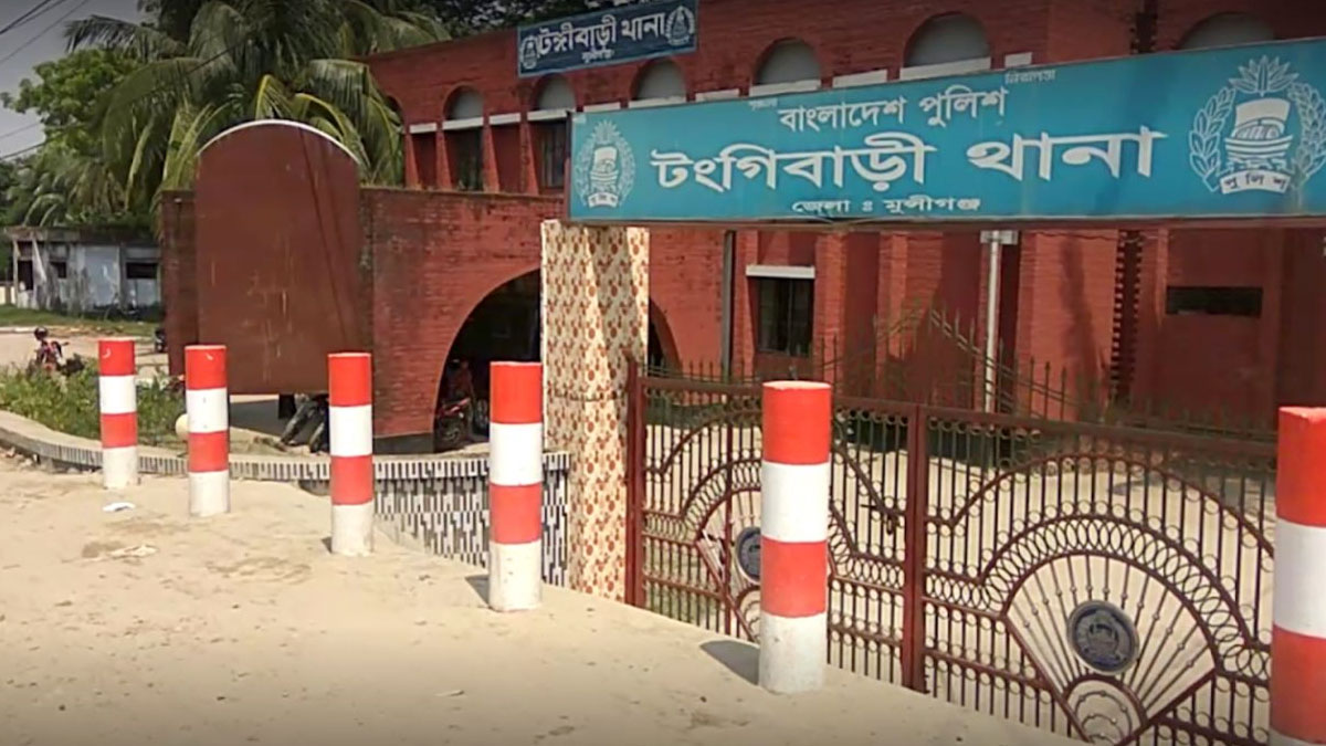 বাড়িতে ঢুকে একই পরিবারের ৫ জনকে কুপিয়ে জখম