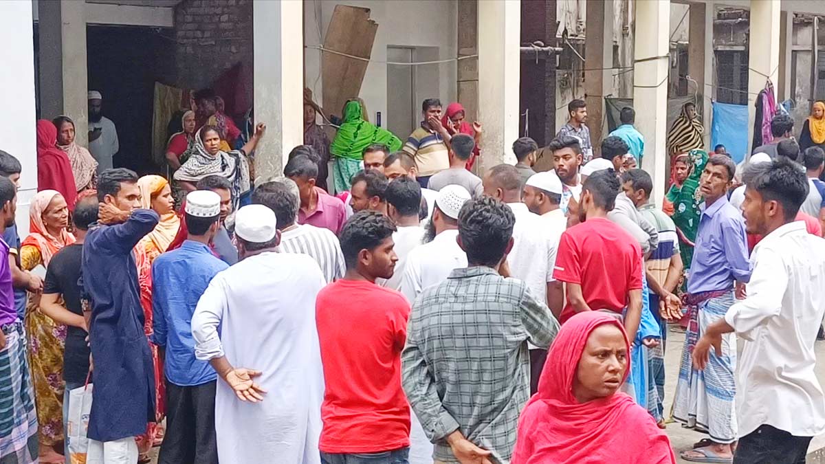 নবজাতক সন্তানের মরদেহ নিয়ে বাড়ি ফেরার পথে অবাক বাবা!