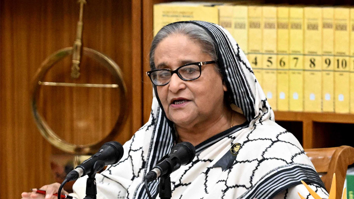 আমি বাণিজ্যমন্ত্রীকে ধরব : প্রধানমন্ত্রী