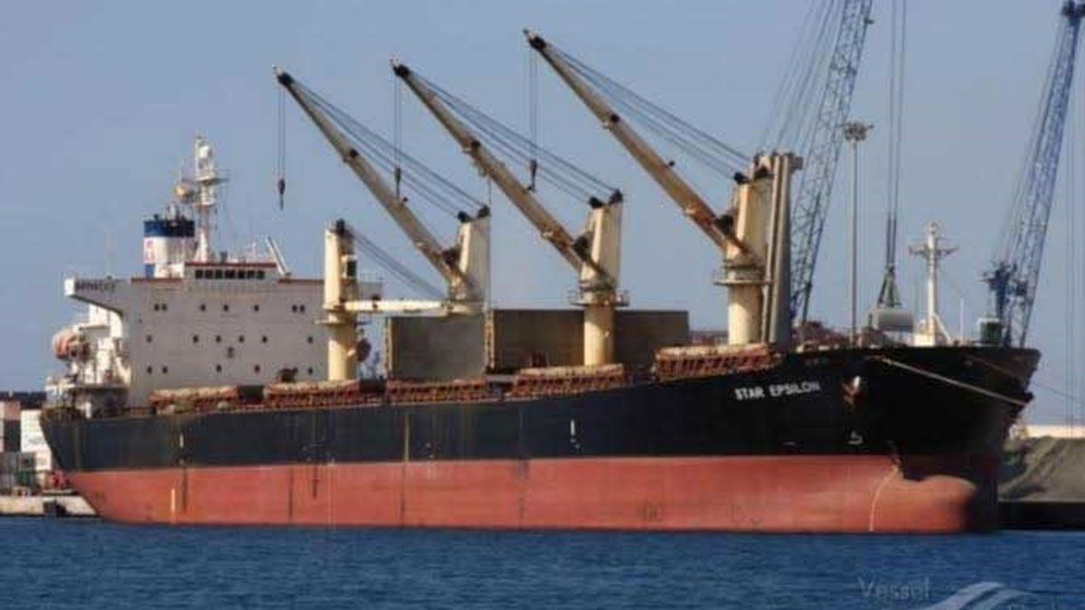 রামপাল বিদ্যুৎকেন্দ্রের কয়লা নিয়ে মোংলায় ইন্দোনেশিয়ান জাহাজ