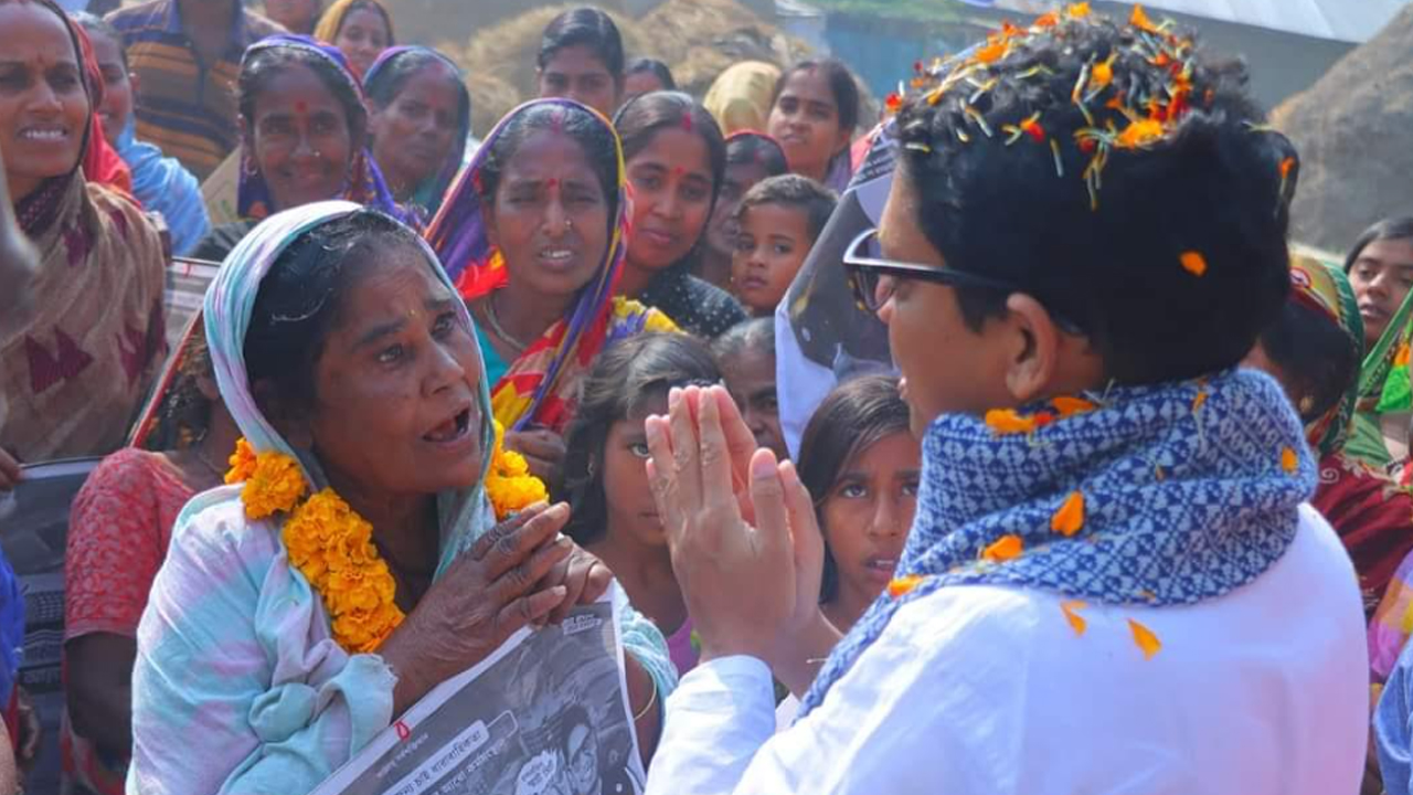 নিজের ভুলের জন্য ক্ষমা চাইলেন পলক