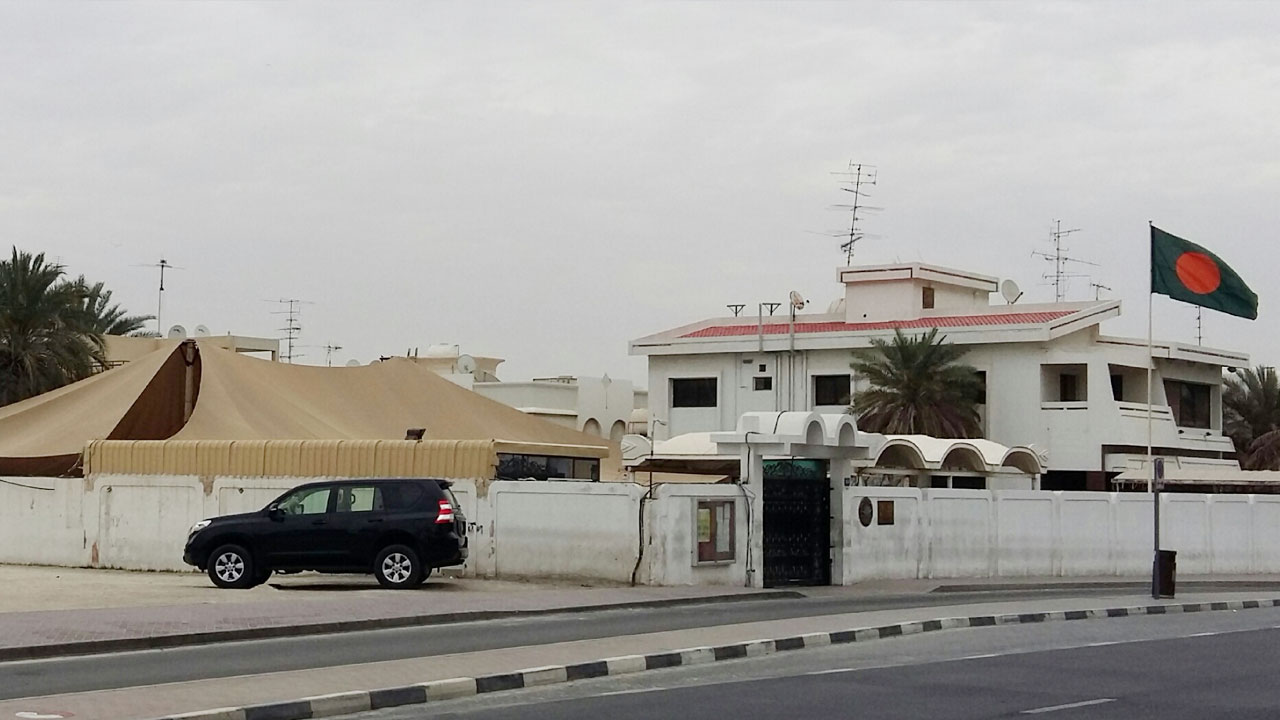 দুবাইয়ে প্রবাসী বাংলাদেশিদের দ্রুত পাসপোর্ট দিতে নতুন উদ্যোগ