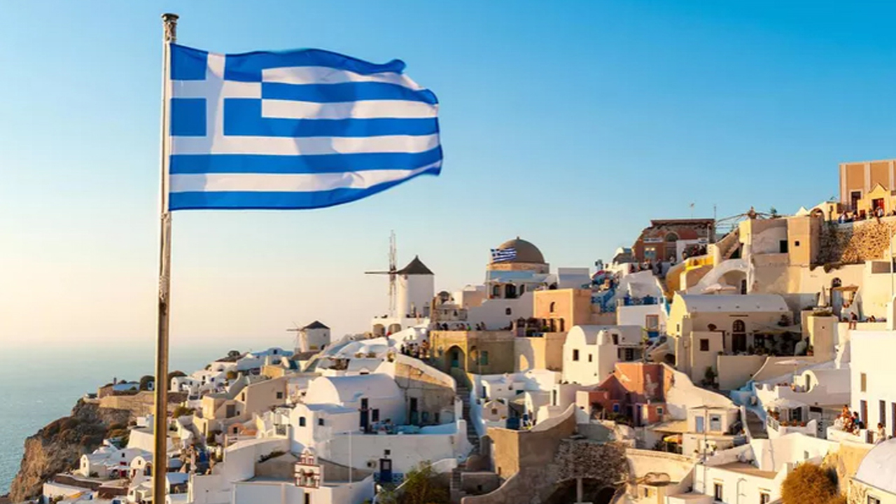 গ্রিসে ৩০ হাজার অভিবাসীর বৈধতার সুযোগ, সংসদে আইন অনুমোদন