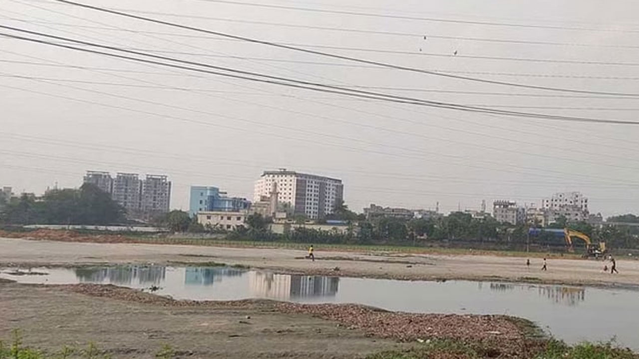 জলাশয় ভরাট করে বিএডিসির ল্যাব, প্রধানমন্ত্রীর হস্তক্ষেপ চেয়ে চিঠি