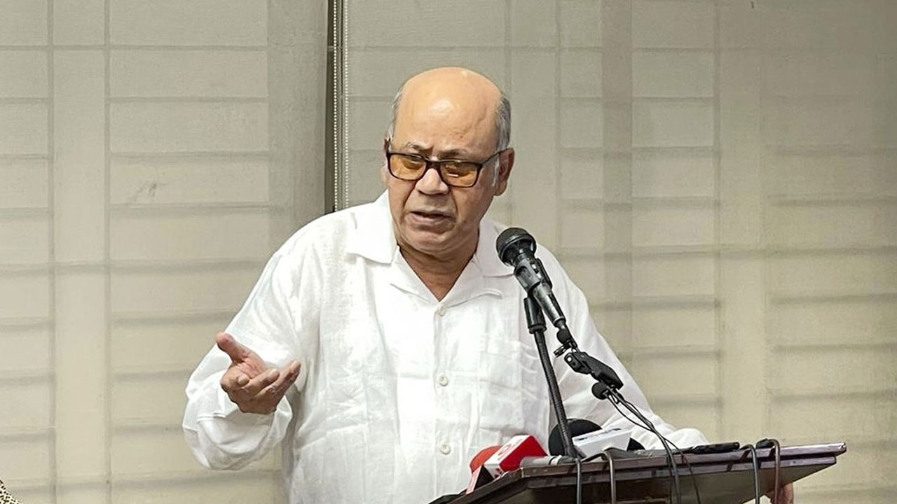 বছরে চার লাখ ১৪ হাজার টাকা অ্যাপার্টমেন্ট ভাড়া পান কামরুল