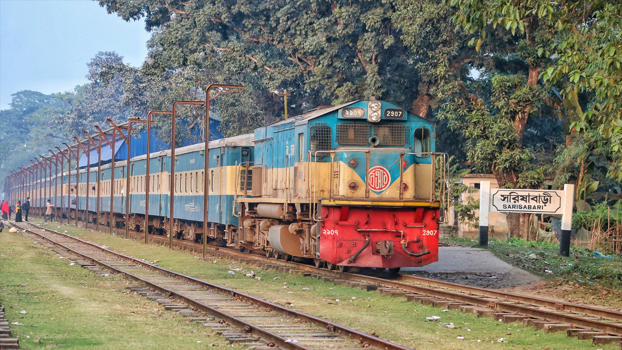 সরিষাবাড়ী-তারাকান্দি যাচ্ছে না যমুনা এক্সপ্রেস
