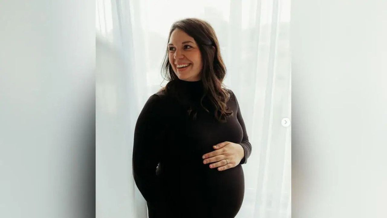 দুই জরায়ুতে ধারণ করা দুই সন্তানের জন্ম দিলেন সেই নারী