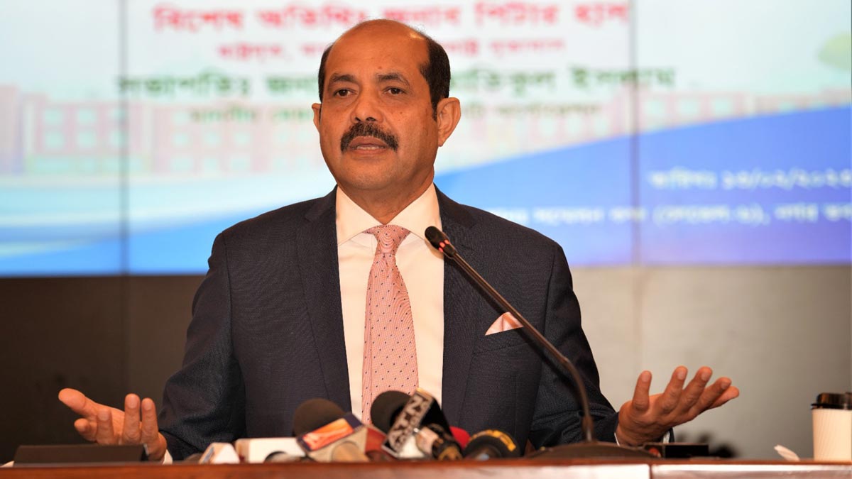 মশক নিধনে সবার সচেতনতা জরুরি : মেয়র আতিক