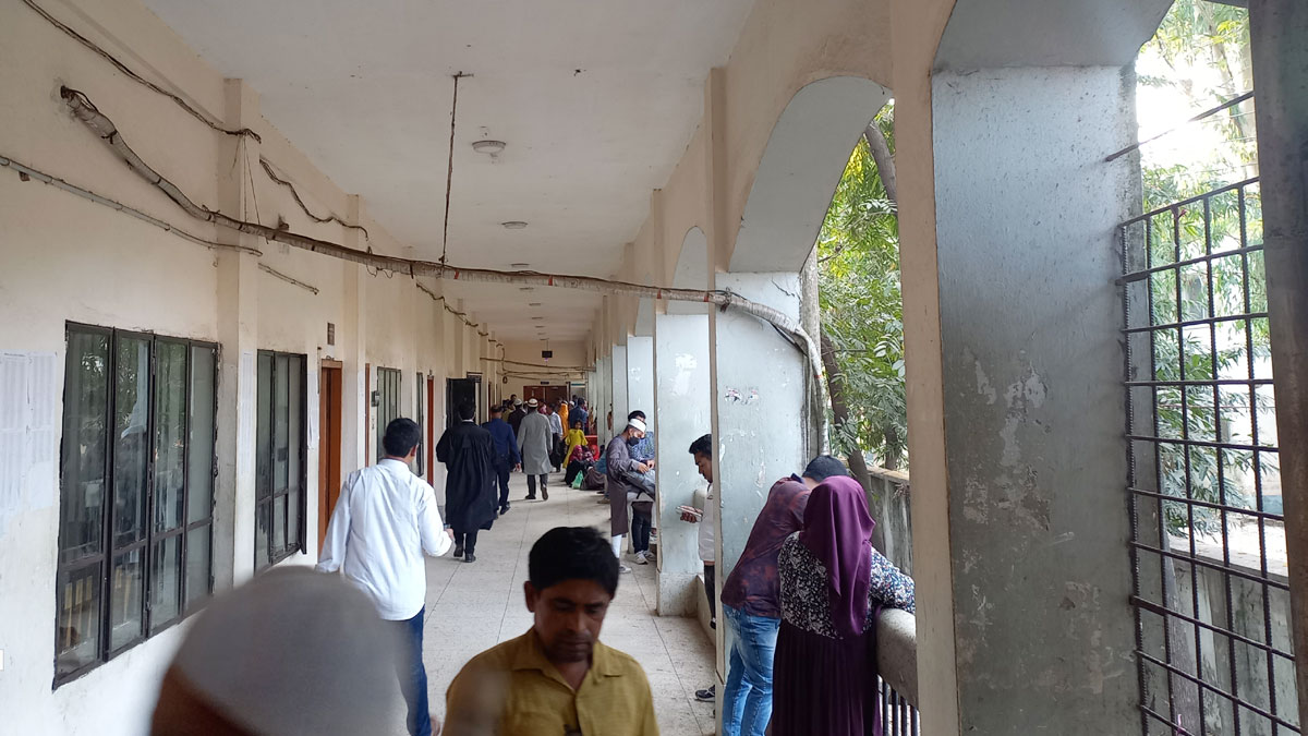 ইয়াবা মামলায় আটজনের ১০ বছরের কারাদণ্ড
