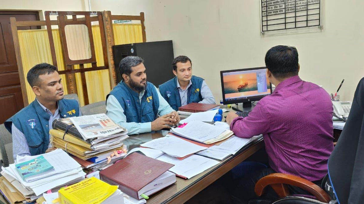 চট্টগ্রাম কাস্টমস হাউসে দুদকের অভিযান
