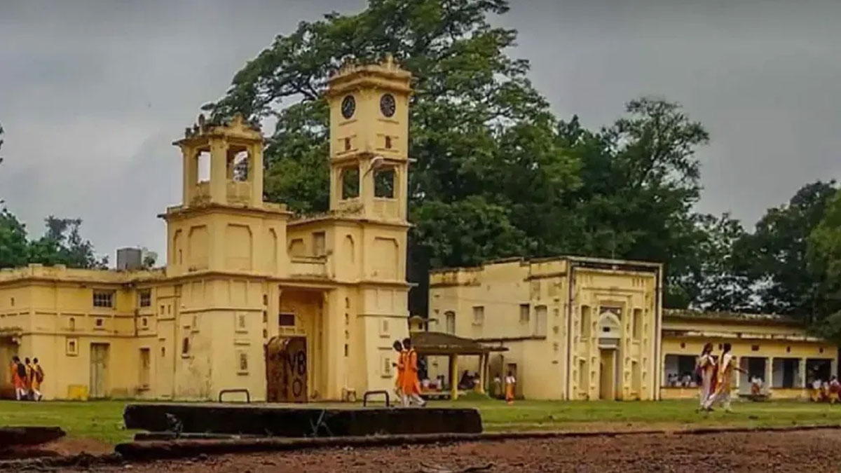 বিশ্বের প্রথম লিভিং হেরিটেজের স্বীকৃতি পেতে চলেছে বিশ্বভারতী