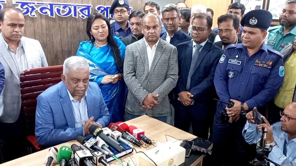 নির্বাচন ছাড়া ক্ষমতার পরিবর্তন হবে না : স্বরাষ্ট্রমন্ত্রী