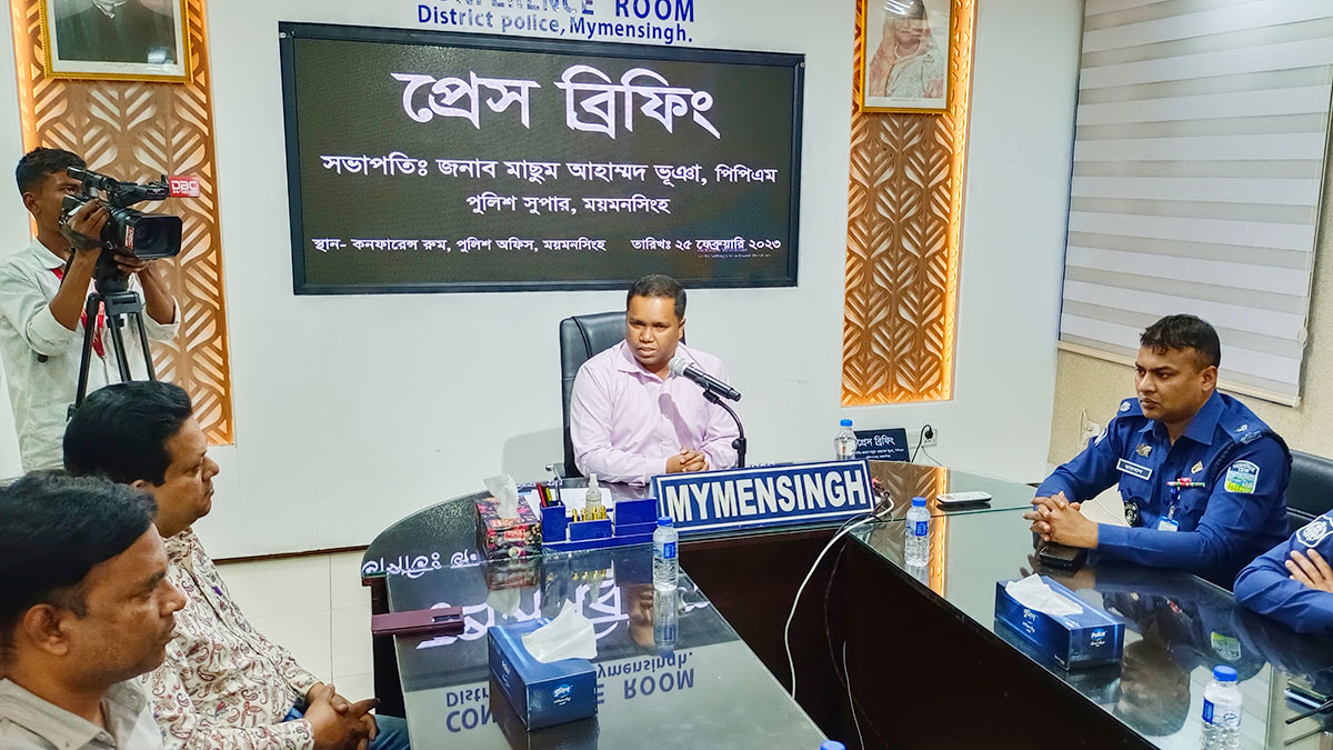 ময়মনসিংহে কনস্টেবল নিয়োগে এক পদের বিপরীতে ৩৪ প্রার্থী