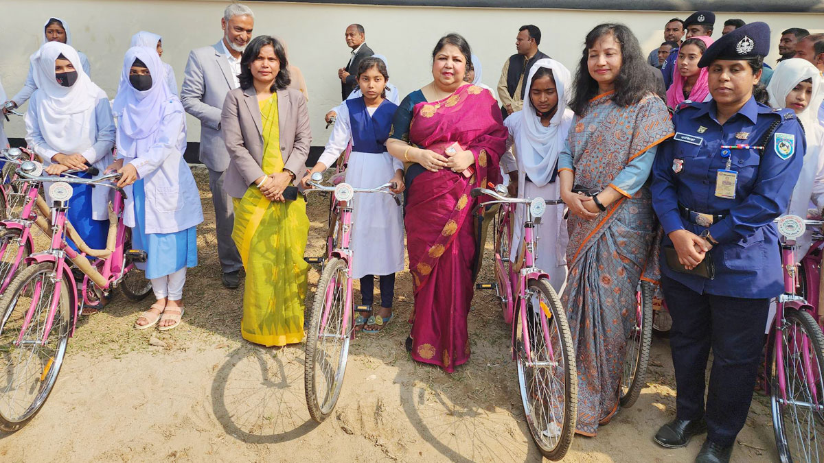 দারিদ্র্য বিমোচনে প্রধানমন্ত্রী সফল : স্পিকার