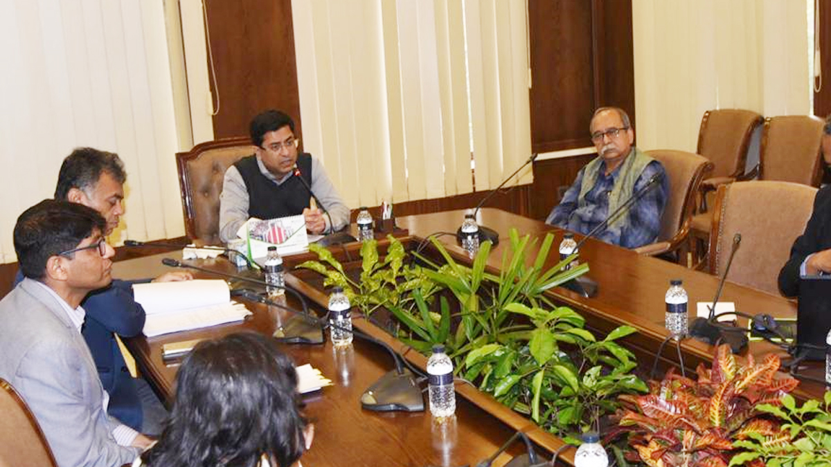ঐতিহ্যের ঢাকাকে পুনরুদ্ধারে কাজ শুরু করেছে ডিএসসিসি : মেয়র তাপস