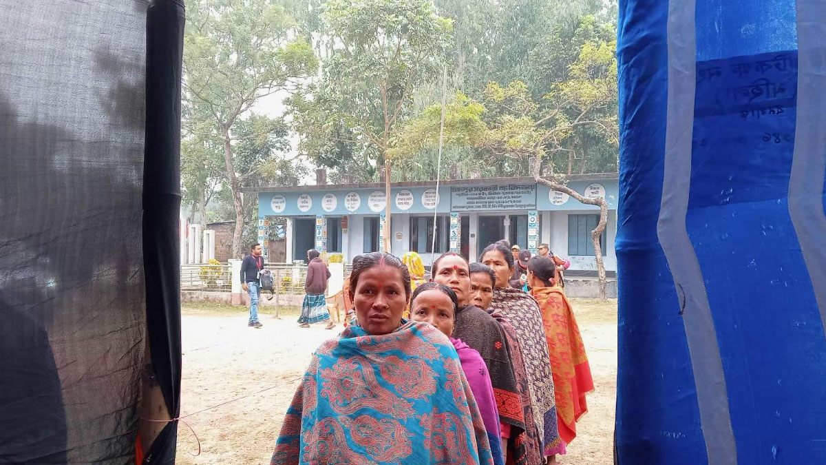 ঠাকুরগাঁওয়ে উপনির্বাচনে ভোটগ্রহণ শুরু