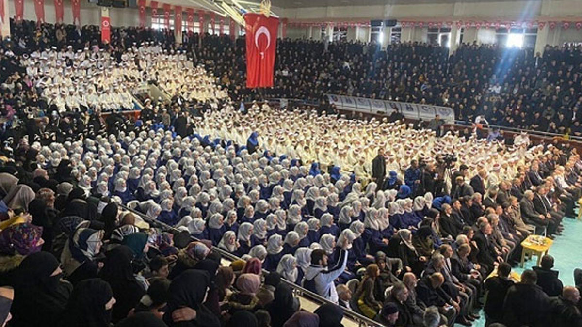 তুরস্কে বিশেষ সম্মাননা পেল ১০০১ কোরআনের হাফেজ